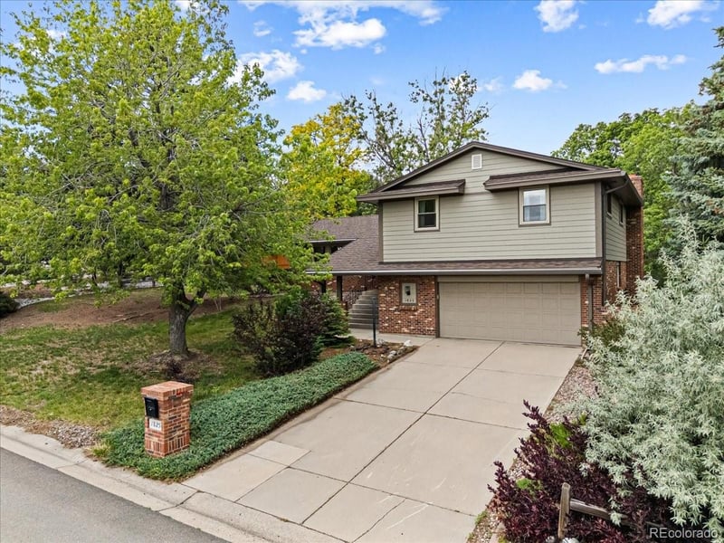 1825 S Queen Way, Lakewood, CO 80232