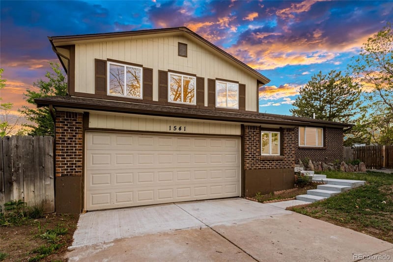 1541 Fairplay Way, Aurora, CO 80012