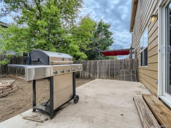 846 Mockingbird Ln, Brighton, CO 80601