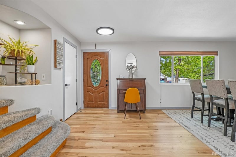 956 Mountain View Dr, Castle Rock, CO 80104