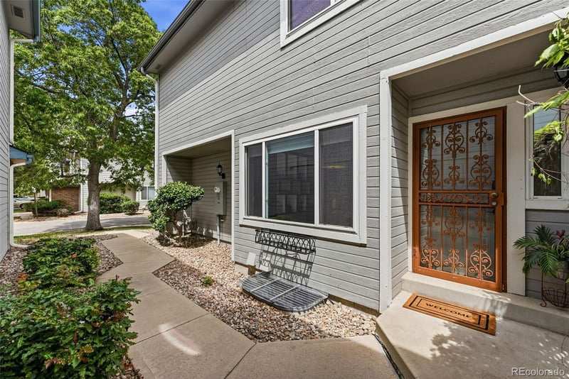 2212 Nome Ct, Aurora, CO 80014