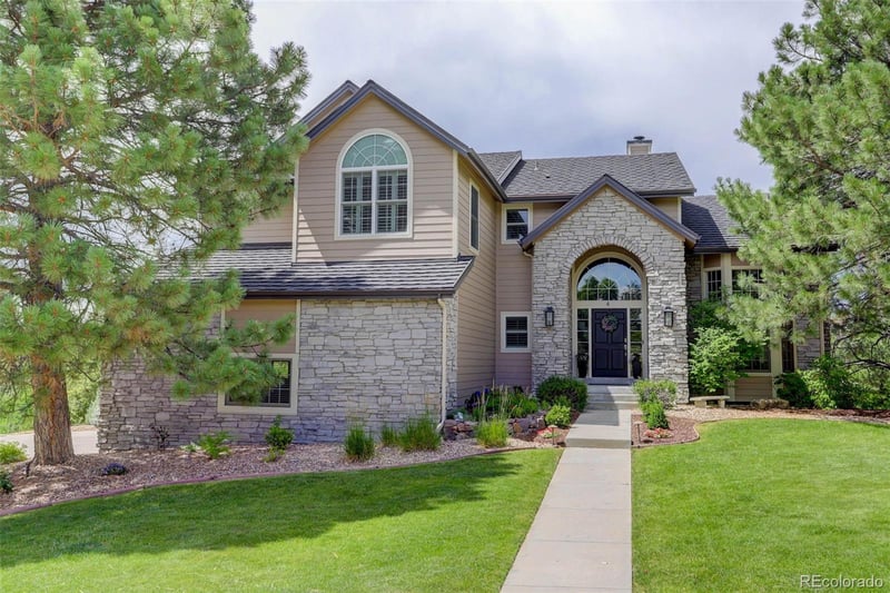 4 Red Tail Dr, Highlands Ranch, CO 80126