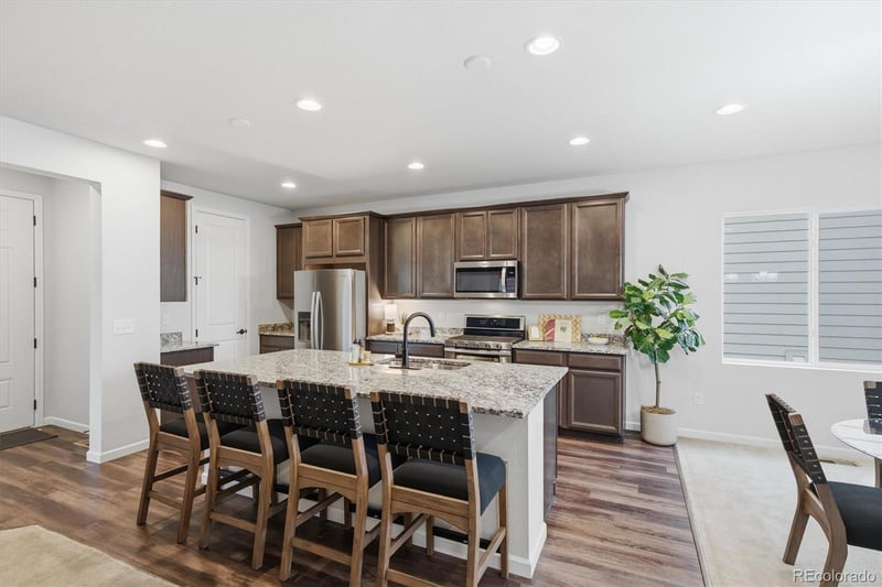 8726 Middle Fork St, Littleton, CO 80125