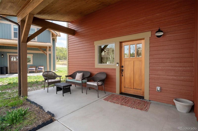 33 Beaver Brook Trl, Fraser, CO 80442
