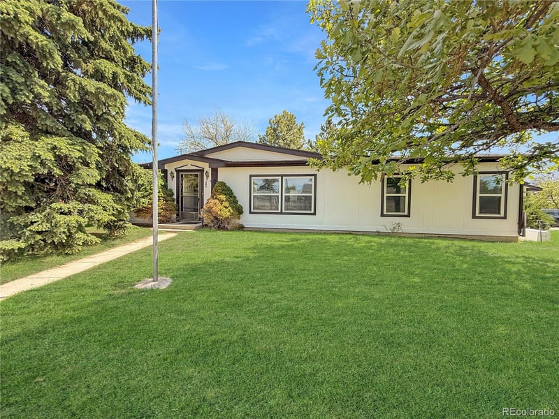 205 8th St, Flagler, CO 80815