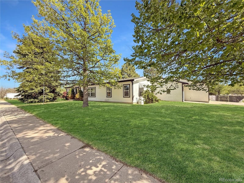 205 8th St, Flagler, CO 80815