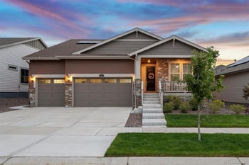 8801 S Ukraine Ct, Aurora, CO 80016