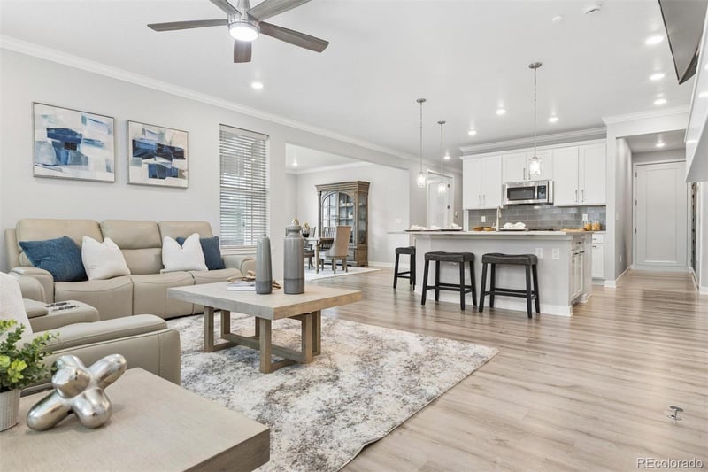 8801 Ukraine Ct, Aurora, CO 80016