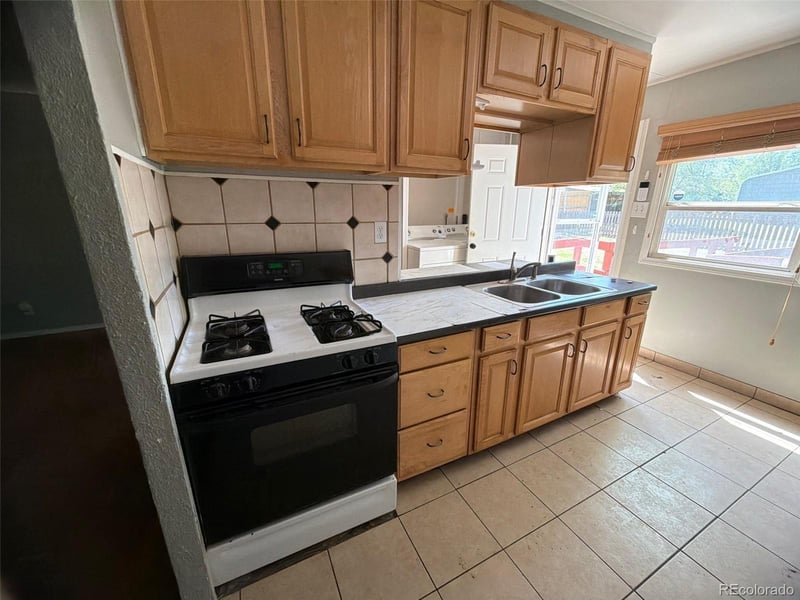 725 Las Animas St, Colorado Springs, CO 80903