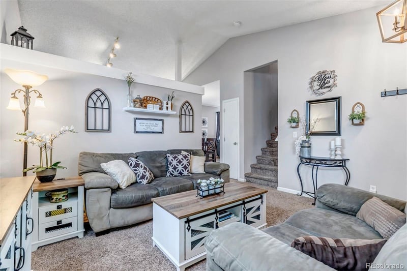 19078 Hampden Dr, Aurora, CO 80013