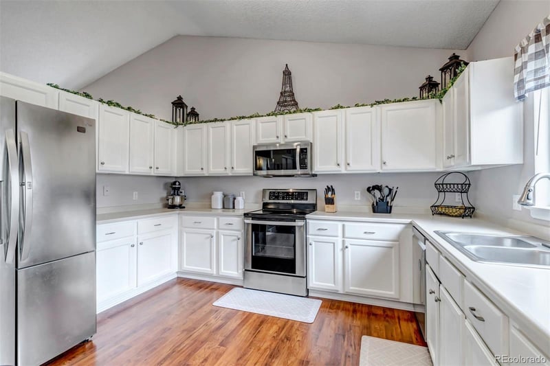 19078 Hampden Dr, Aurora, CO 80013