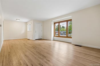 1100 Kingston St, Aurora, CO 80010