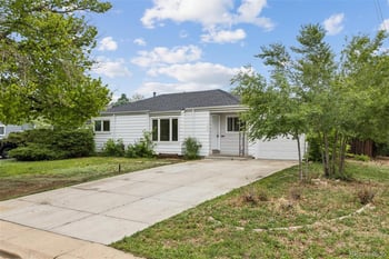 1100 Kingston St, Aurora, CO 80010