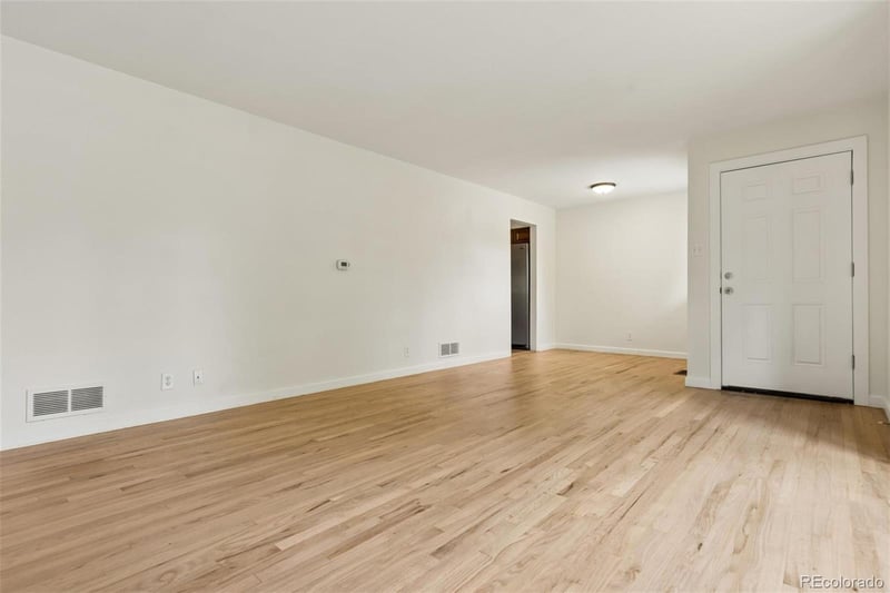 1100 Kingston St, Aurora, CO 80010