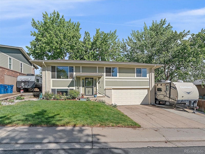 2077 Xenon St, Lakewood, CO 80228