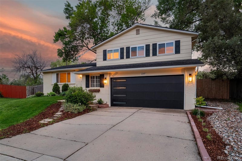 1649 Gillette Ct, Longmont, CO 80501