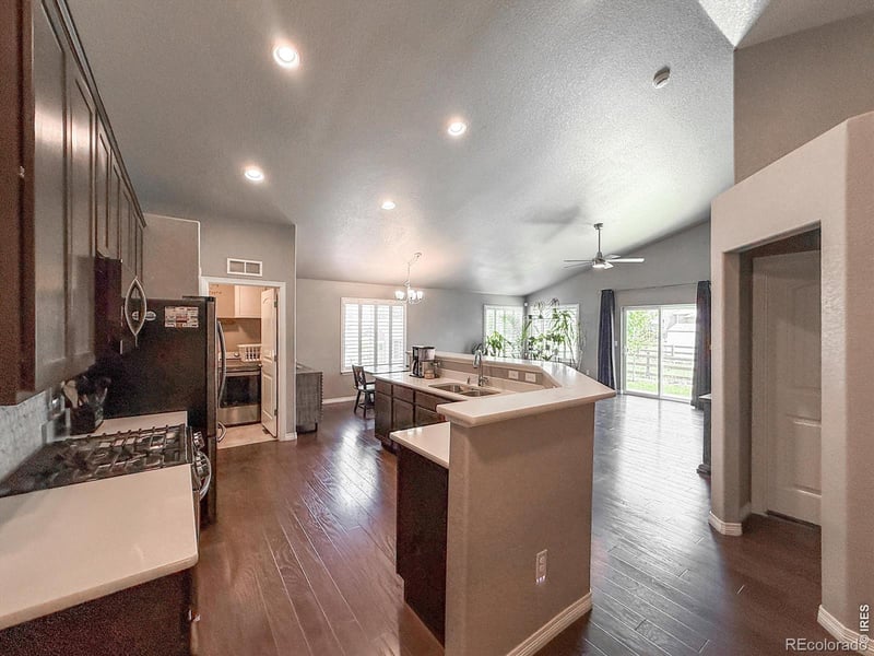 902 Canyonlands St, Berthoud, CO 80513
