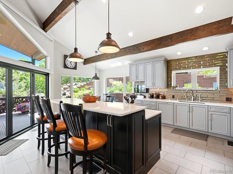 6081 Silver Thorn Rn, Littleton, CO 80125