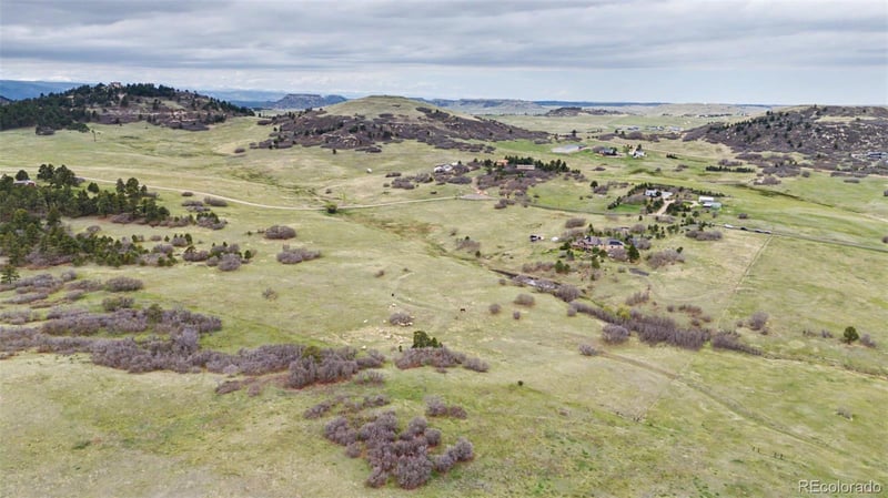 5324 Grimes Ln, Larkspur, CO 80118