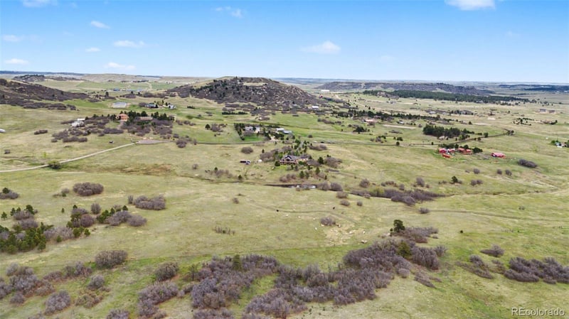 5324 Grimes Ln, Larkspur, CO 80118