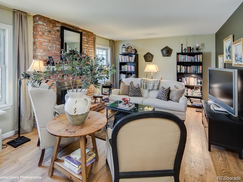 6950 Briarwood Dr, Centennial, CO 80112