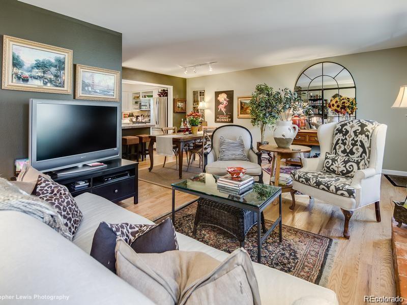 6950 Briarwood Dr, Centennial, CO 80112