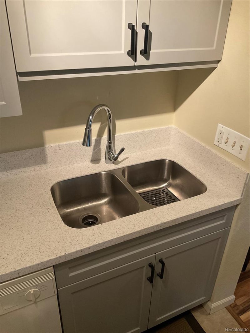 4676 White Rock Cir #10, Boulder, CO 80301