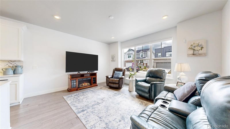 9787 Banner Peak St, Littleton, CO 80125