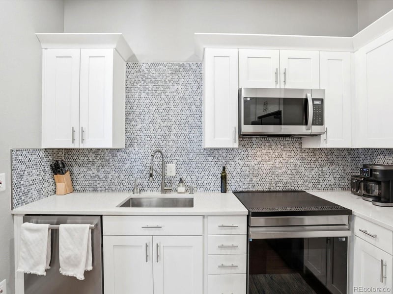 807 14th Ave #2, Denver, CO 80218