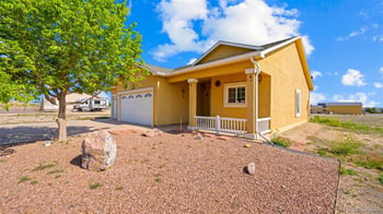 1133 Ivanhoe Dr, Pueblo, CO 81007