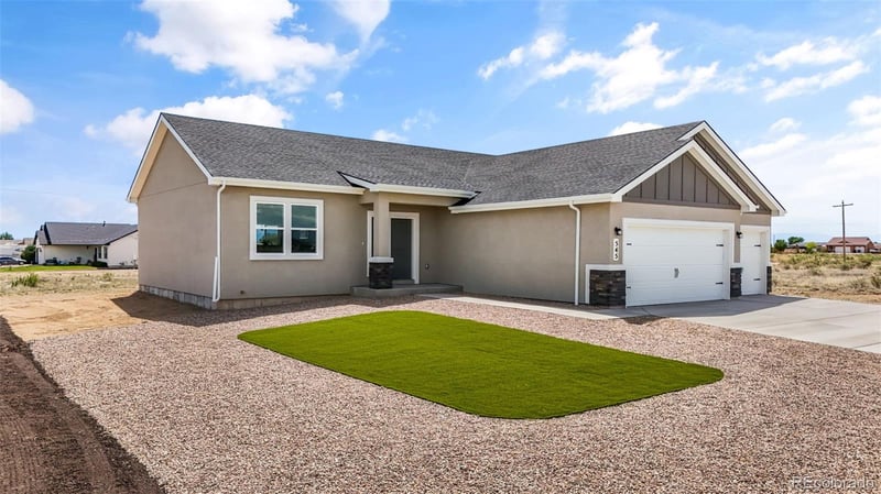 545 Idledale Dr, Pueblo, CO 81007