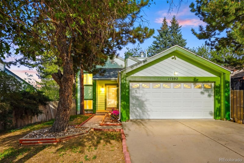 17592 Ohio Cir, Aurora, CO 80017