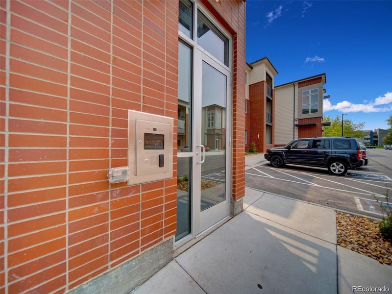 14351 Tennessee Ave #201, Aurora, CO 80012