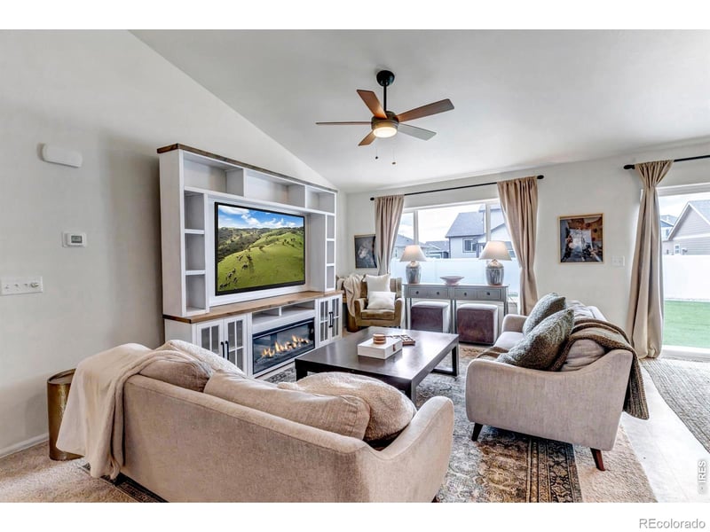 945 Maplebrook Dr, Windsor, CO 80550