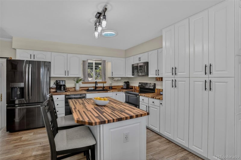 6937 Pierce St, Arvada, CO 80003