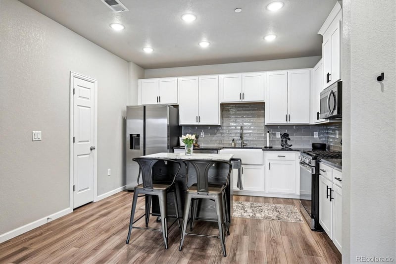 9962 Victoria Pl #301, Littleton, CO 80127