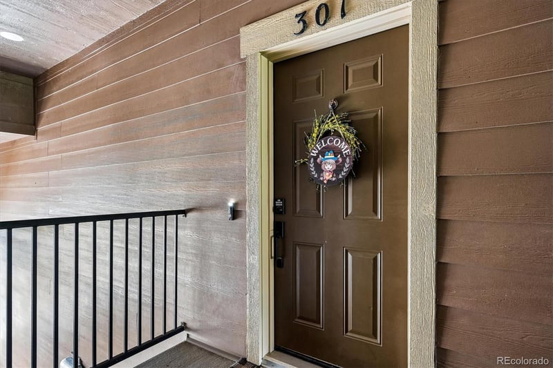 9962 Victoria Pl #301, Littleton, CO 80127