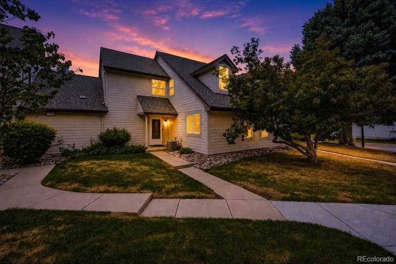 2181 Victor St #E, Aurora, CO 80014