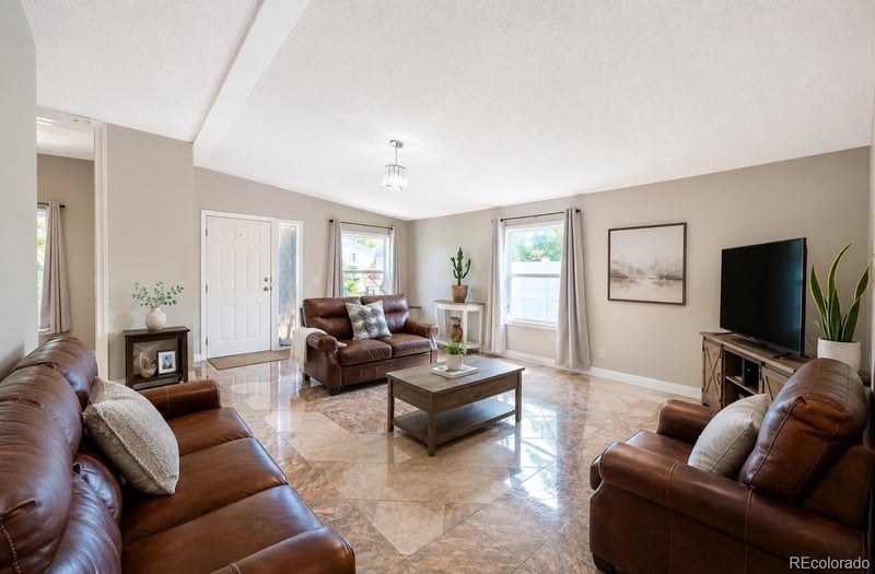 6950 77th Ave, Commerce City, CO 80022