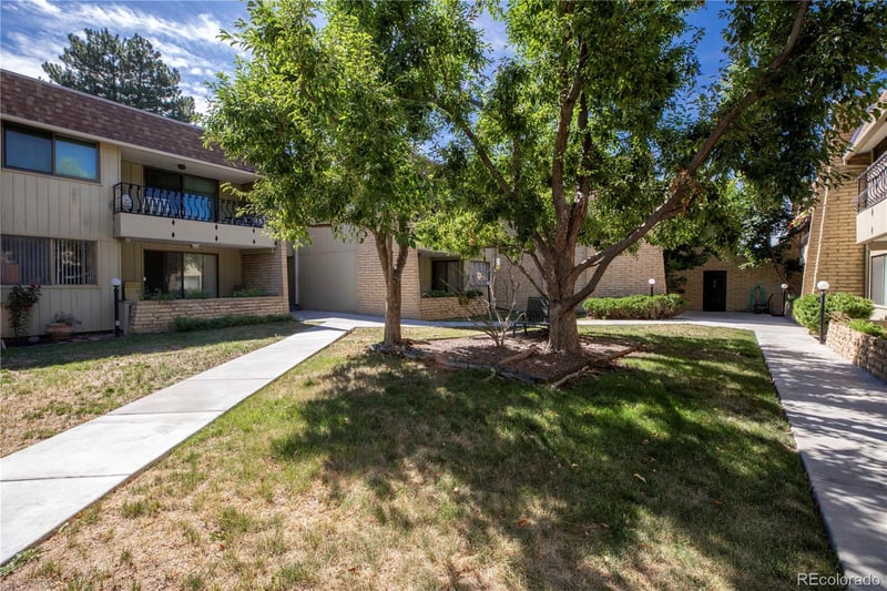 5882 Ithaca Pl #204, Denver, CO 80237