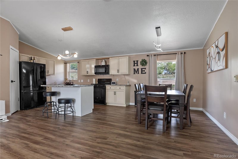 345 Lavetapass Ave, Golden, CO 80401