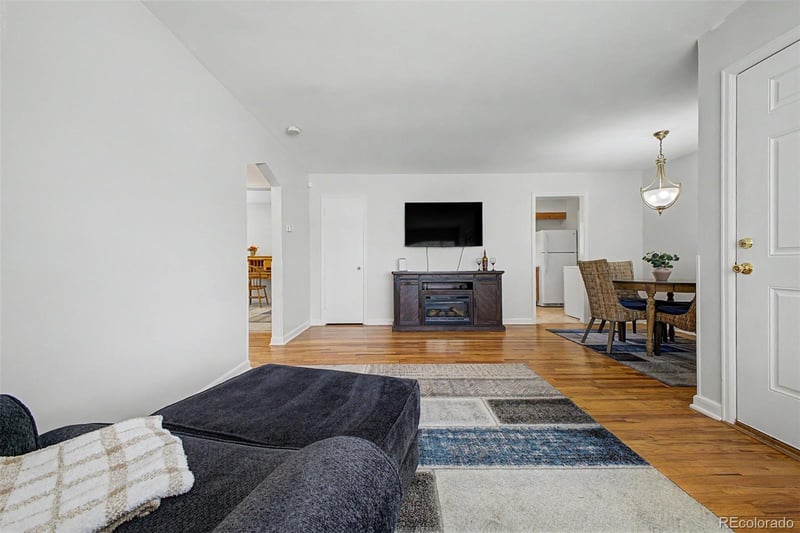 1156 Lansing St, Aurora, CO 80010