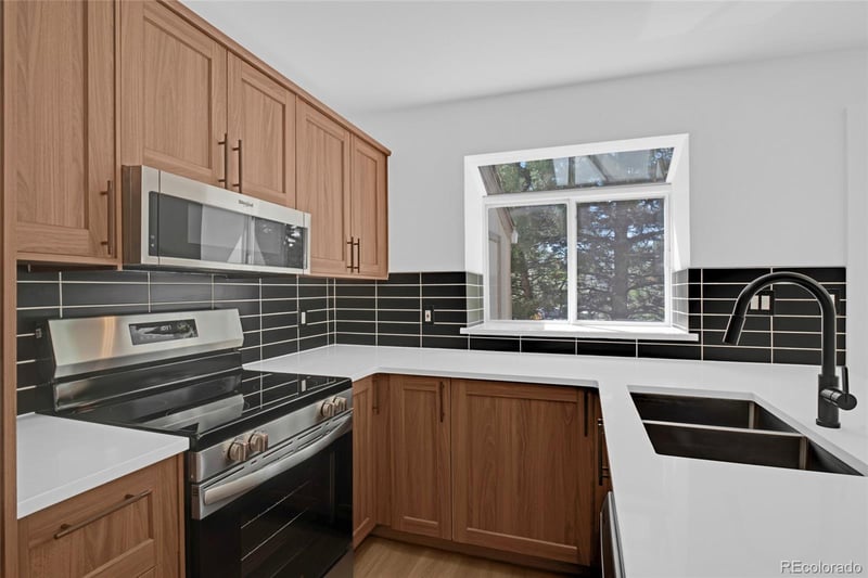 9672 Chatfield Ave #B, Littleton, CO 80128
