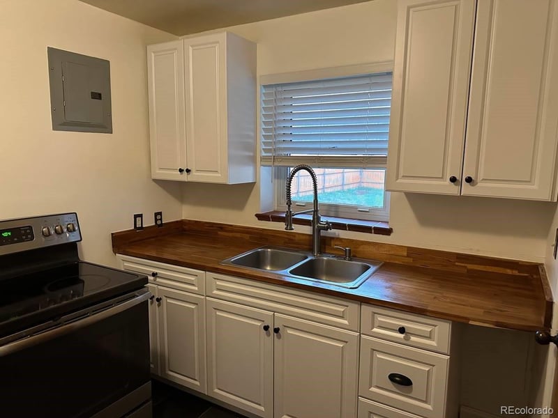2050 Perry St, Denver, CO 80212