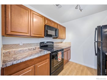 10960 W Florida Ave #101, Lakewood, CO 80232