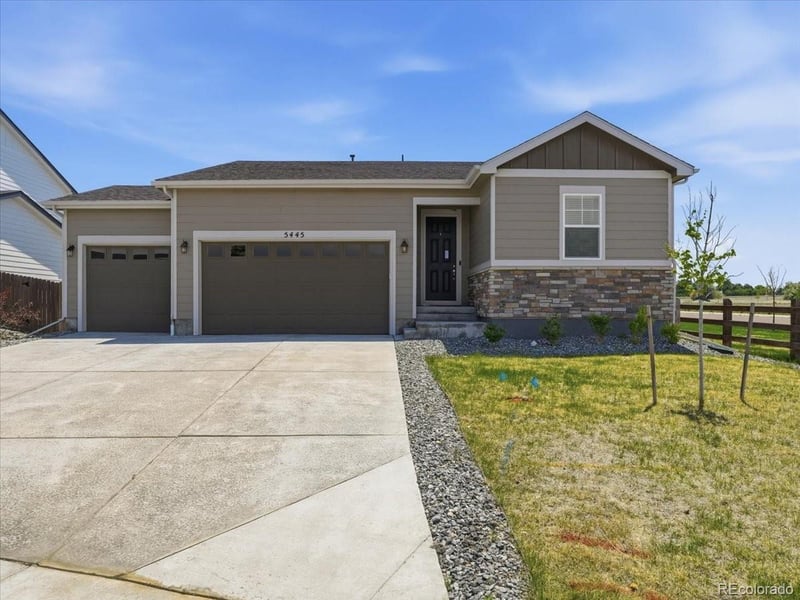 5445 Shady Oaks Dr, Fort Collins, CO 80528