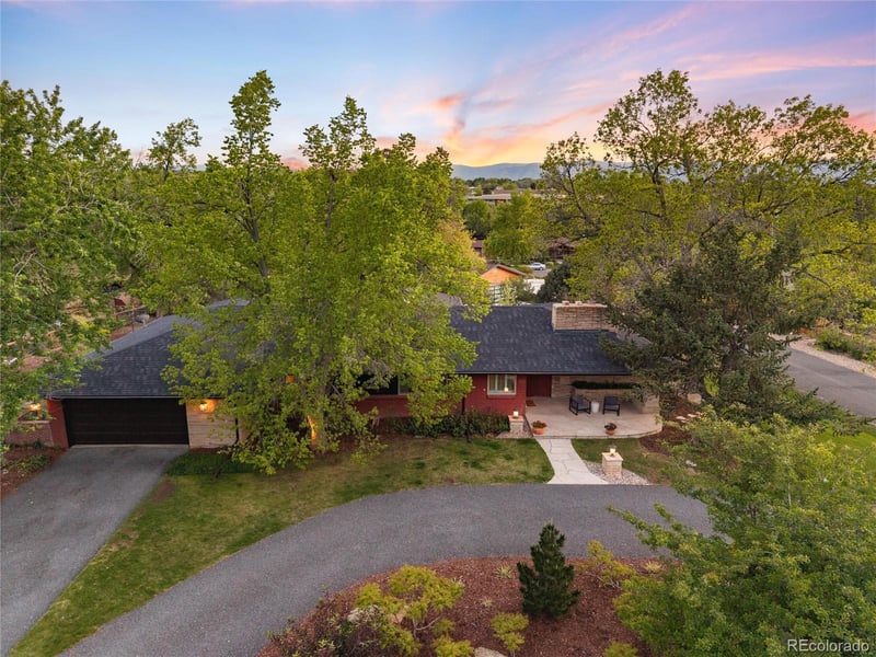 20 Lindenwood Dr, Littleton, CO 80120