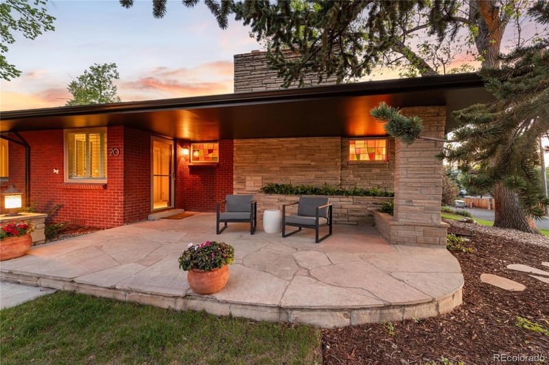 20 Lindenwood Dr, Littleton, CO 80120
