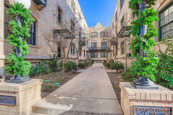 960 Sherman St #1B, Denver, CO 80203