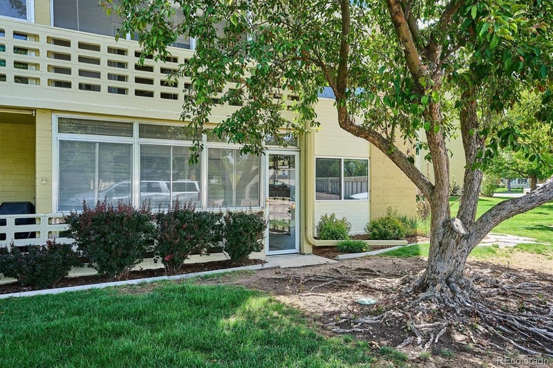 610 Alton Way #11A, Denver, CO 80247
